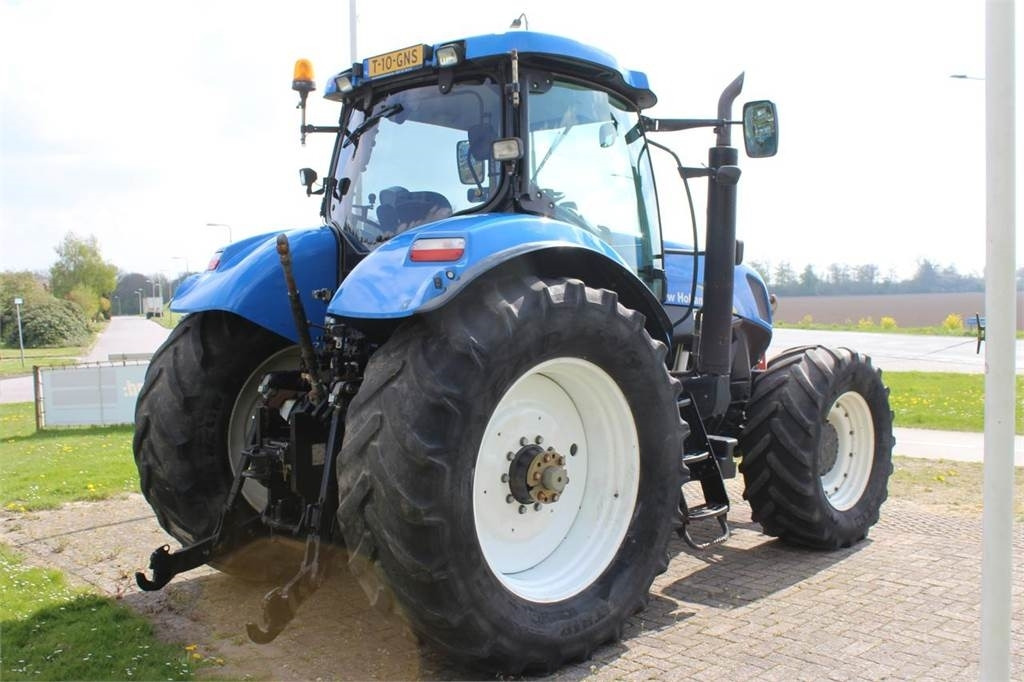 New Holland T7050 - Трактор: фото 3 New Holland T7050 - Трактор: фото 3
