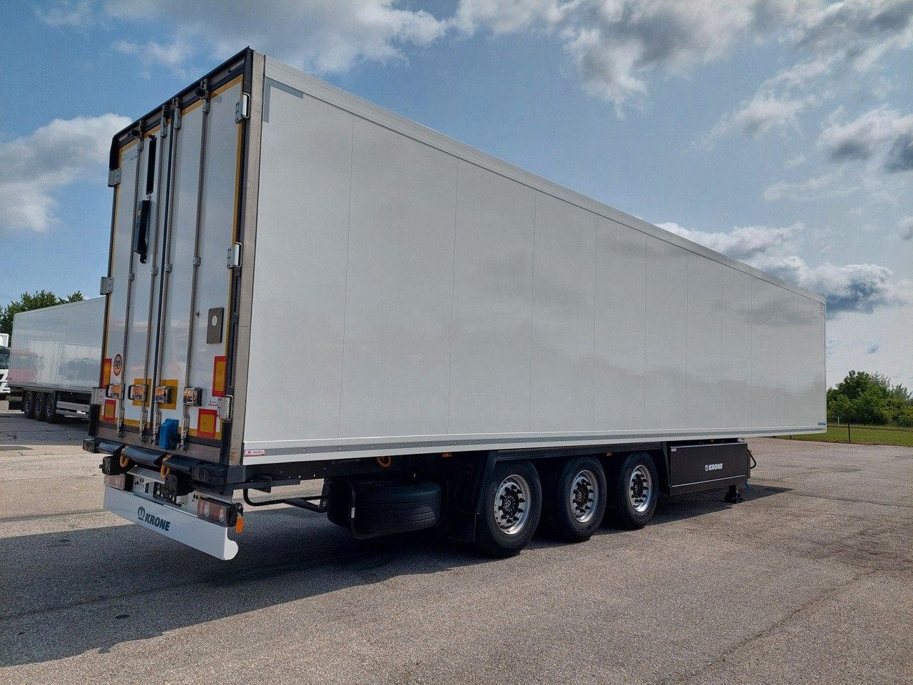 Krone SD Thermo King SLXi 300 7616 Motorstunden - Полуприцеп-рефрижератор: фото 4 Krone SD Thermo King SLXi 300 7616 Motorstunden - Полуприцеп-рефрижератор: фото 4
