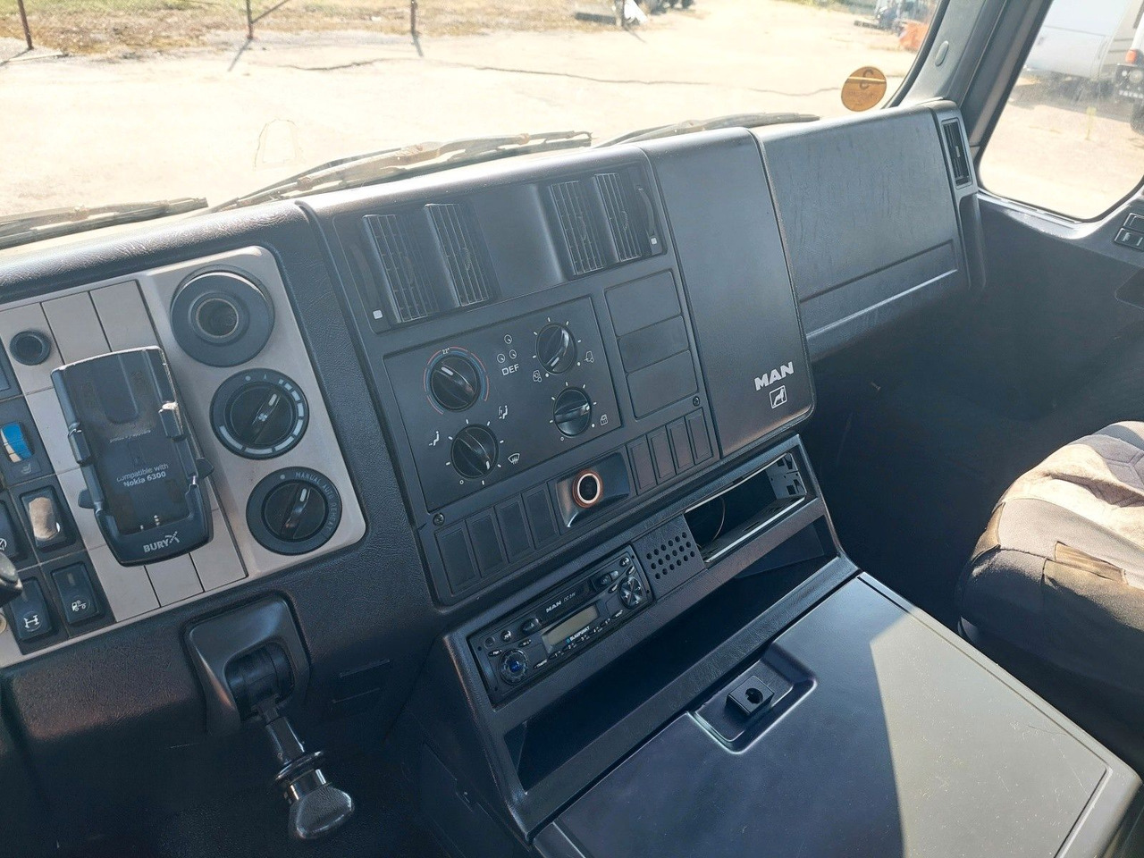 Тентованный грузовик MAN ME 18.280 BB 4x2: фото 18 Тентованный грузовик MAN ME 18.280 BB 4x2: фото 18