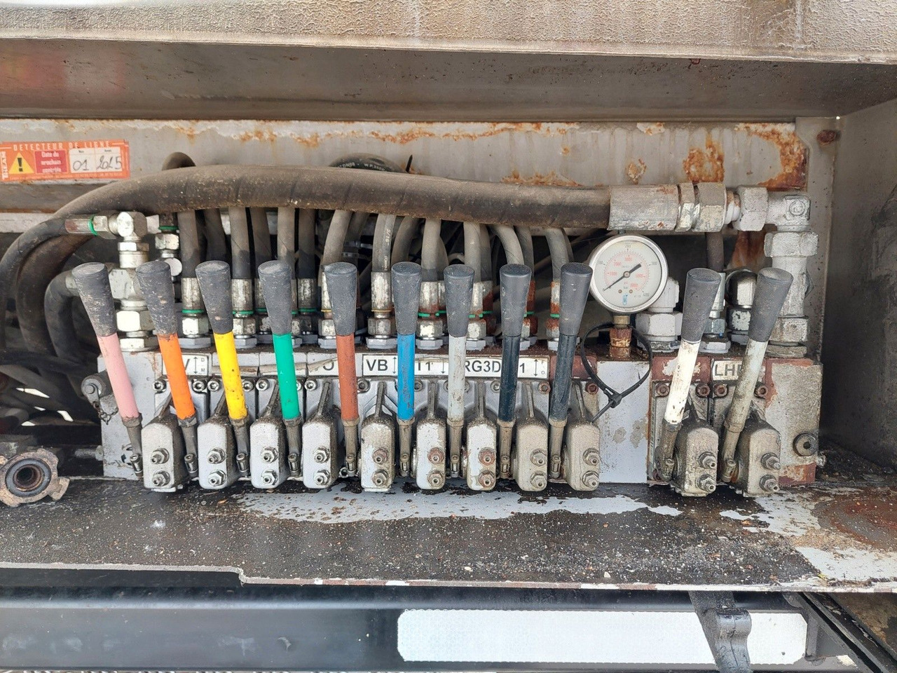 Автобетоносмеситель MAN TGS 32.420 BB Stetter AM 8 FHCBL + Theam T3D16: фото 10 Автобетоносмеситель MAN TGS 32.420 BB Stetter AM 8 FHCBL + Theam T3D16: фото 10