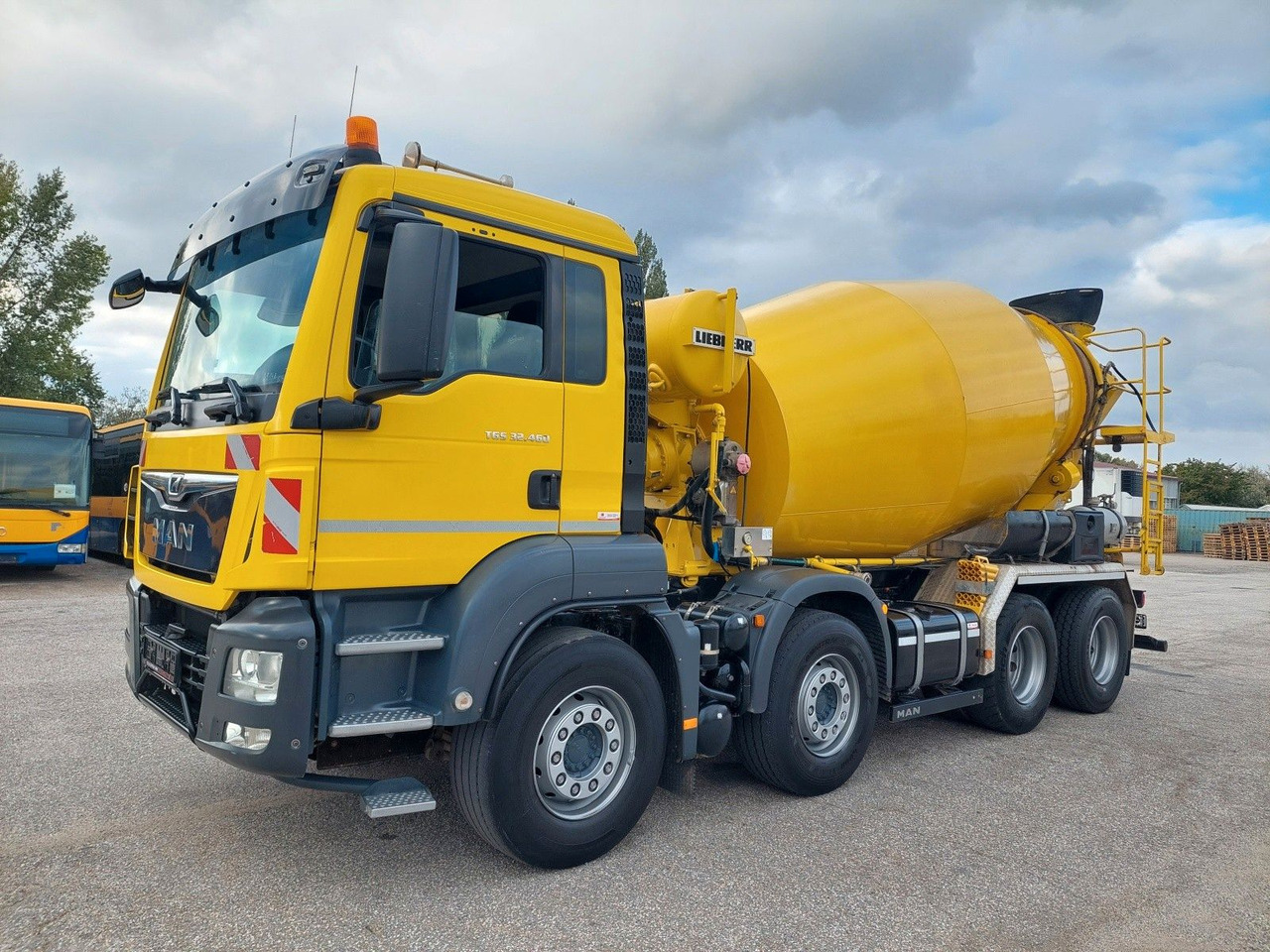 MAN TGS 32.460 8X4 BB Liebherr 9 m³ - Автобетоносмеситель: фото 1 MAN TGS 32.460 8X4 BB Liebherr 9 m³ - Автобетоносмеситель: фото 1