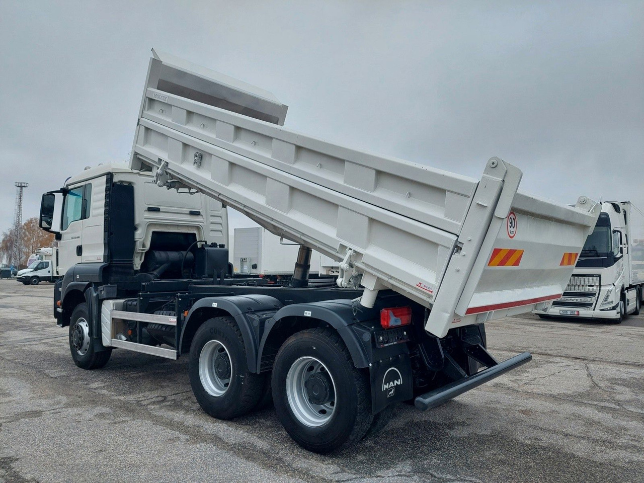 MAN TGS 33.480 6x6 BB Bordmatik - Самосвал: фото 3 MAN TGS 33.480 6x6 BB Bordmatik - Самосвал: фото 3