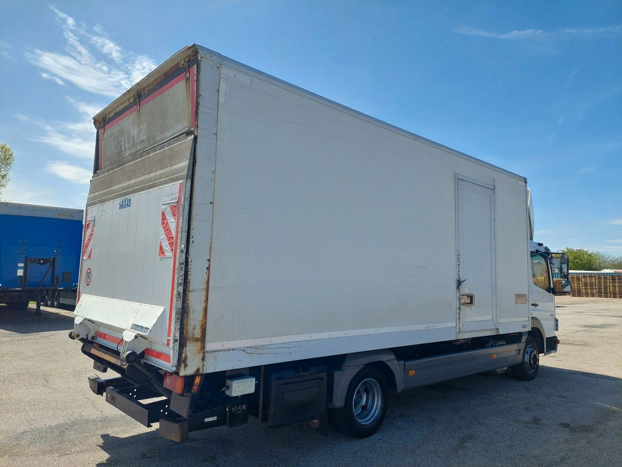 Mercedes-Benz Atego 816 4x2 - Фургон с закрытым кузовом: фото 4 Mercedes-Benz Atego 816 4x2 - Фургон с закрытым кузовом: фото 4