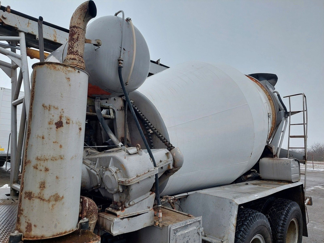 Tatra T815 6x6 mit Fördererband PD-01 - Автобетоносмеситель: фото 5 Tatra T815 6x6 mit Fördererband PD-01 - Автобетоносмеситель: фото 5