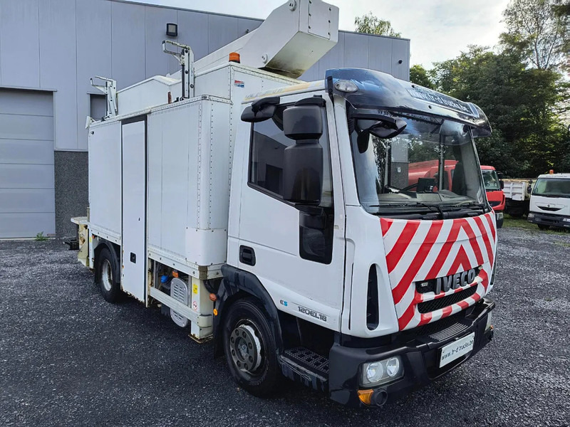 Iveco EuroCargo 120 E18 + COMET 151TAL (15 m) - Грузовик: фото 2 Iveco EuroCargo 120 E18 + COMET 151TAL (15 m) - Грузовик: фото 2