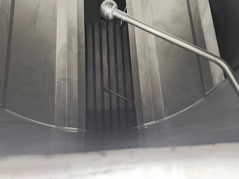 Полуприцеп-цистерна для транспортировки молока MAISONNEUVE 25000L INSULATED INOX TANK - 2 COMP - PUMP: фото 18