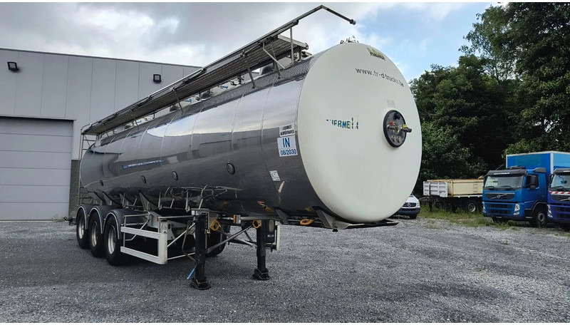 Magyar TANK IN STAINLESS STEEL 4 COMPARTIMENTS INSULATED 30500L - Полуприцеп-цистерна: фото 3 Magyar TANK IN STAINLESS STEEL 4 COMPARTIMENTS INSULATED 30500L - Полуприцеп-цистерна: фото 3