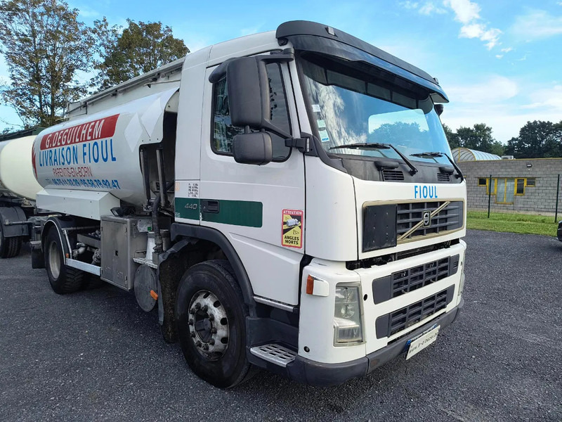 Volvo FM 440 13000L FUEL / CARBURANT - 4 COMP - Грузовик-цистерна: фото 3 Volvo FM 440 13000L FUEL / CARBURANT - 4 COMP - Грузовик-цистерна: фото 3