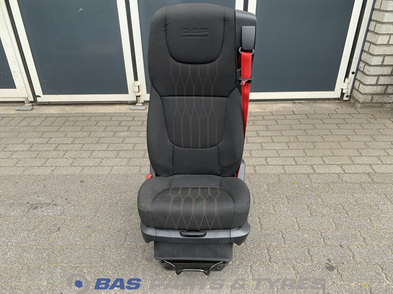 DAF CF Euro 6 - Сиденье для Грузовиков: фото 1 DAF CF Euro 6 - Сиденье для Грузовиков: фото 1