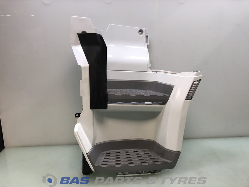 DAF XF G2 Opstap Links DAF 2237310 - Кузов и экстерьер для Грузовиков: фото 1 DAF XF G2 Opstap Links DAF 2237310 - Кузов и экстерьер для Грузовиков: фото 1