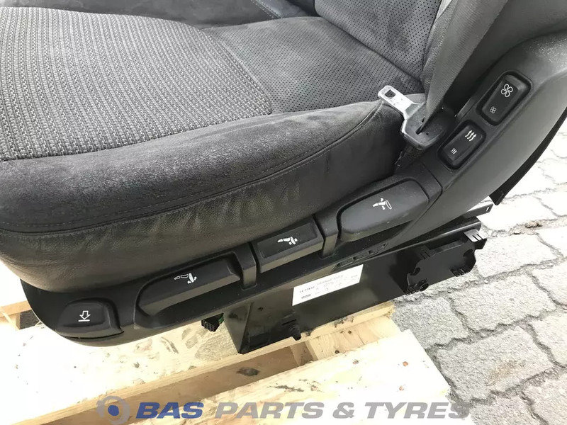 DAF XF106 Stoelen set DAF 1844340 - Сиденье для Грузовиков: фото 5 DAF XF106 Stoelen set DAF 1844340 - Сиденье для Грузовиков: фото 5