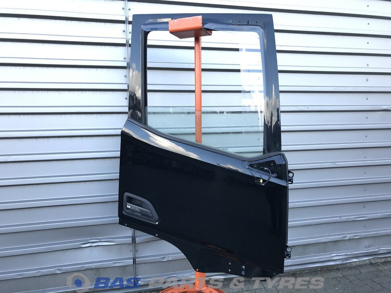 DAF XG - Дверь и запчасти для Грузовиков: фото 1 DAF XG - Дверь и запчасти для Грузовиков: фото 1