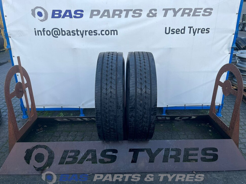 Goodyear Goodyear 315/80R22.5 Kmax S G2 156/154 M+S 3PMSF gebruikte set - Шина для Грузовиков: фото 1 Goodyear Goodyear 315/80R22.5 Kmax S G2 156/154 M+S 3PMSF gebruikte set - Шина для Грузовиков: фото 1