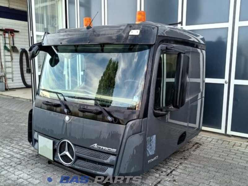 Mercedes-Benz Actros MP4 Mercedes ClassicSpace L-cab L2H1 A 000 600 01 01 - Кабина и интерьер для Грузовиков: фото 1 Mercedes-Benz Actros MP4 Mercedes ClassicSpace L-cab L2H1 A 000 600 01 01 - Кабина и интерьер для Грузовиков: фото 1