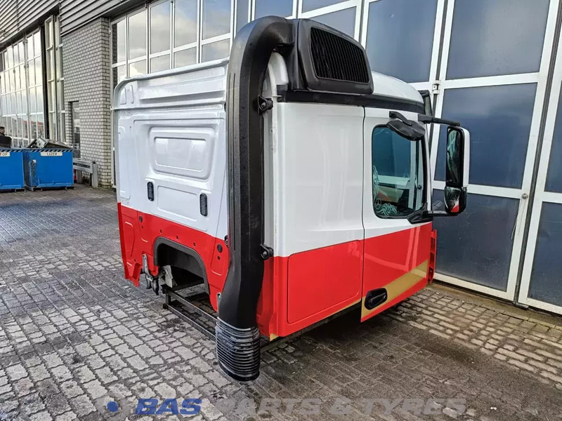 Mercedes-Benz Actros MP4 - Кабина и интерьер для Грузовиков: фото 3 Mercedes-Benz Actros MP4 - Кабина и интерьер для Грузовиков: фото 3