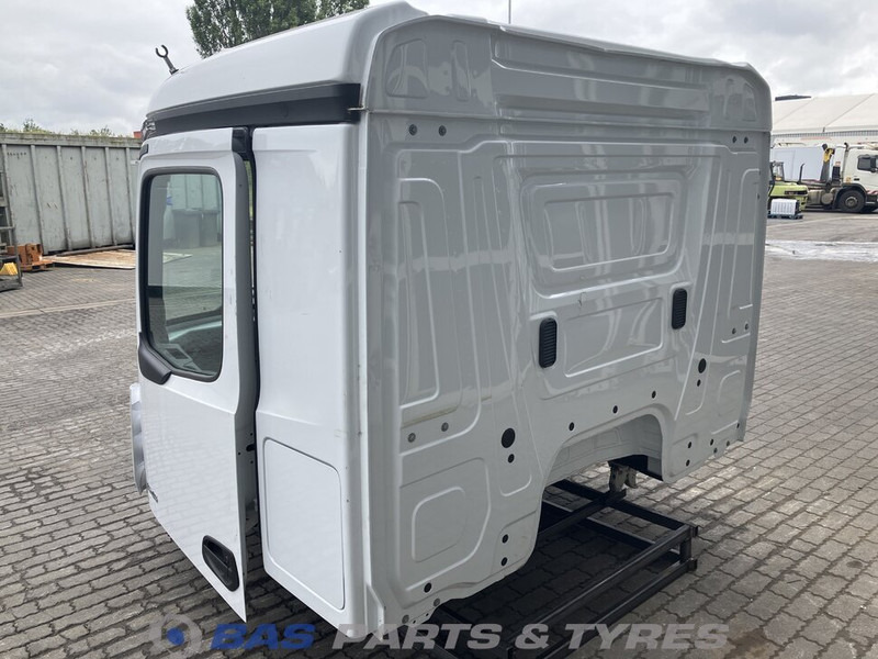 Mercedes-Benz Actros MP5 Mercedes ClassicSpace M-cab L1EH1 A 000 600 01 01 - Кабина и интерьер для Грузовиков: фото 5 Mercedes-Benz Actros MP5 Mercedes ClassicSpace M-cab L1EH1 A 000 600 01 01 - Кабина и интерьер для Грузовиков: фото 5