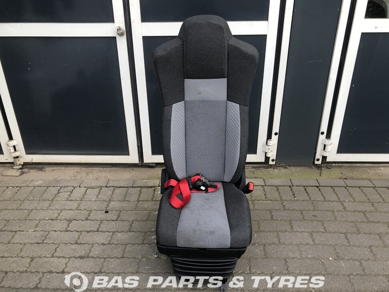 Renault D-Serie Bijrijdersstoel Renault 7424340370 - Сиденье для Грузовиков: фото 1 Renault D-Serie Bijrijdersstoel Renault 7424340370 - Сиденье для Грузовиков: фото 1