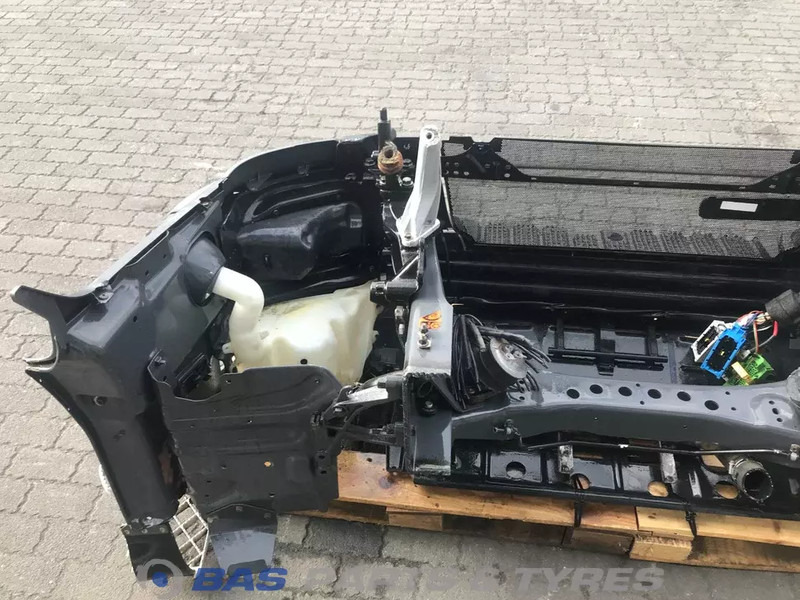 Scania G-Serie Voorbumper compleet Scania 1949888 - Бампер для Грузовиков: фото 4 Scania G-Serie Voorbumper compleet Scania 1949888 - Бампер для Грузовиков: фото 4