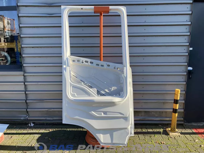 Scania S-Serie NextGen Portier Links Scania 2137841 - Дверь и запчасти для Грузовиков: фото 2 Scania S-Serie NextGen Portier Links Scania 2137841 - Дверь и запчасти для Грузовиков: фото 2