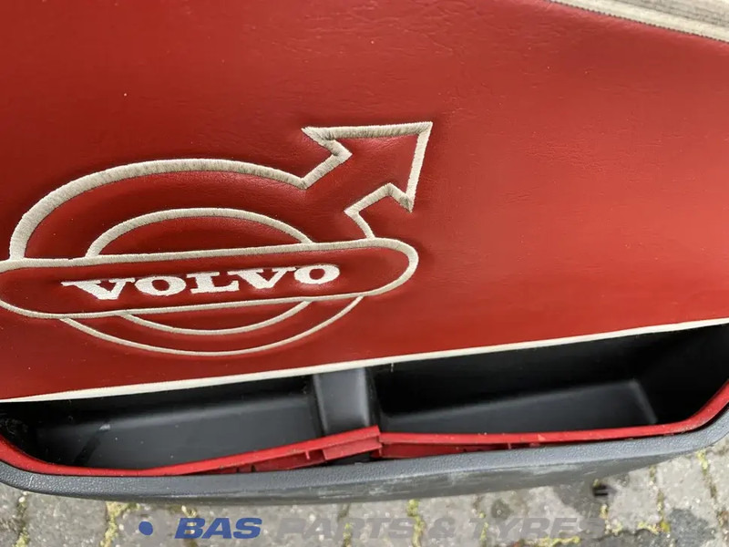 Volvo FH4 Portier Links Volvo 82183078 - Дверь и запчасти для Грузовиков: фото 4 Volvo FH4 Portier Links Volvo 82183078 - Дверь и запчасти для Грузовиков: фото 4