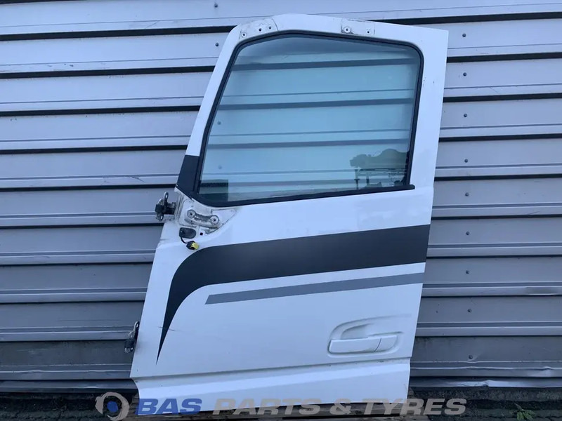 Volvo FH4 Portier Links Volvo 82183078 - Дверь и запчасти для Грузовиков: фото 2 Volvo FH4 Portier Links Volvo 82183078 - Дверь и запчасти для Грузовиков: фото 2