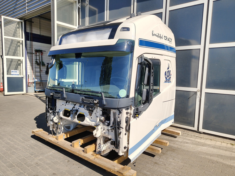 Volvo FH4B - Кабина и интерьер для Грузовиков: фото 1 Volvo FH4B - Кабина и интерьер для Грузовиков: фото 1