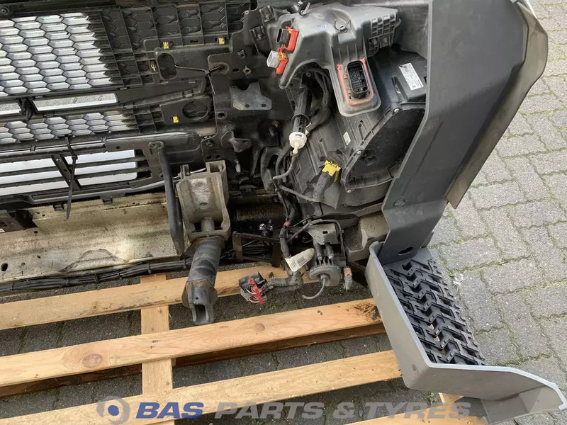 Volvo FM5 - Бампер для Грузовиков: фото 5 Volvo FM5 - Бампер для Грузовиков: фото 5