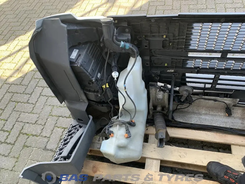 Volvo FM5 - Бампер для Грузовиков: фото 4 Volvo FM5 - Бампер для Грузовиков: фото 4