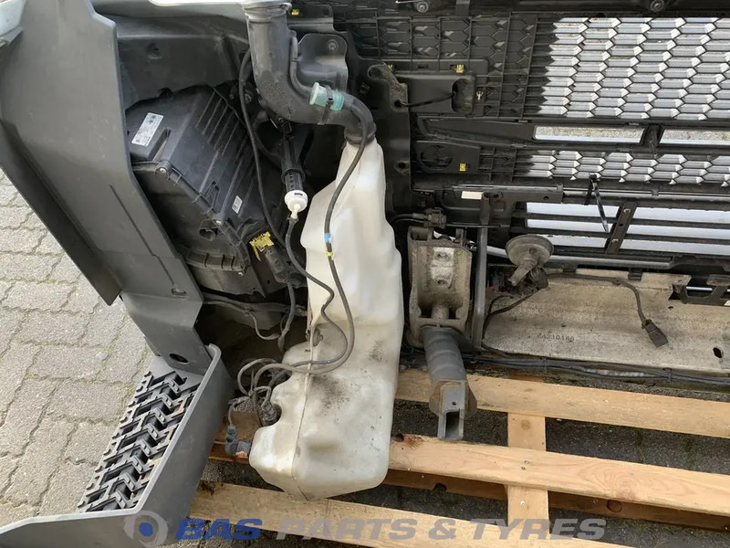 Volvo FM5 - Бампер для Грузовиков: фото 4 Volvo FM5 - Бампер для Грузовиков: фото 4