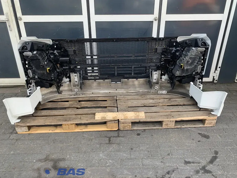 Volvo FM5 - Бампер для Грузовиков: фото 5 Volvo FM5 - Бампер для Грузовиков: фото 5