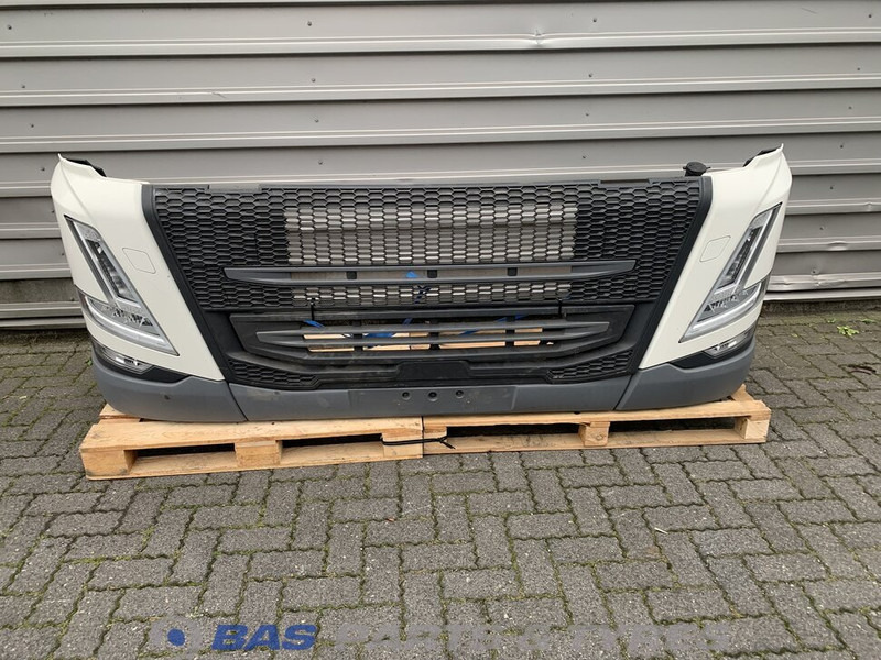 Volvo FM5 - Бампер для Грузовиков: фото 1 Volvo FM5 - Бампер для Грузовиков: фото 1