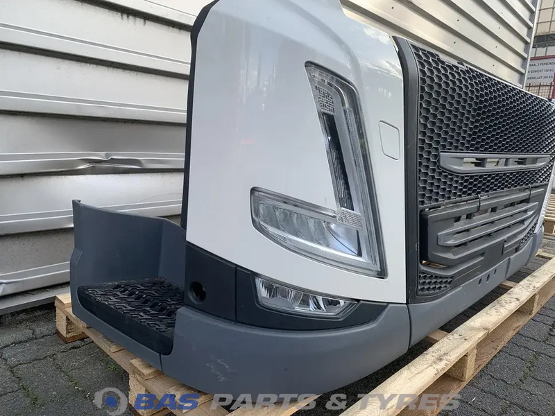 Volvo FM5 - Бампер для Грузовиков: фото 3 Volvo FM5 - Бампер для Грузовиков: фото 3