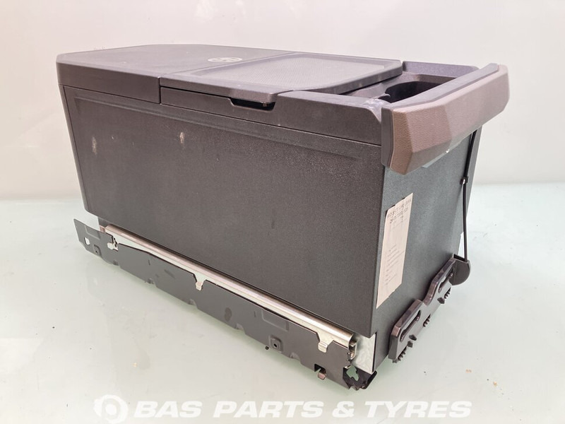 DAF XG Koelkast DAF 35 Liter 2321324 - Запчасти для Грузовиков: фото 2 DAF XG Koelkast DAF 35 Liter 2321324 - Запчасти для Грузовиков: фото 2