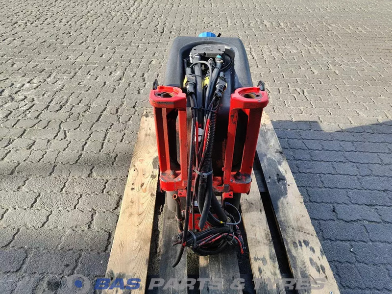 Scania Scania AdBlue tank 2919673 - Запчасти для Грузовиков: фото 3 Scania Scania AdBlue tank 2919673 - Запчасти для Грузовиков: фото 3