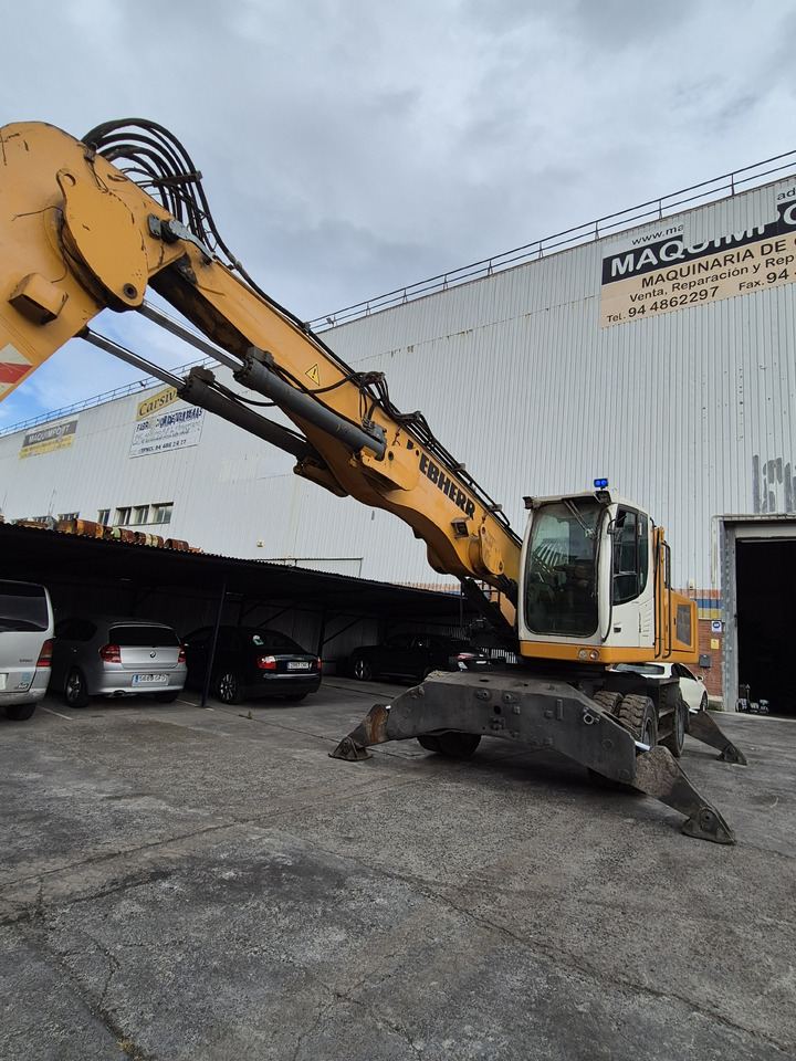 Liebherr LH30M - Перегружатель: фото 4 Liebherr LH30M - Перегружатель: фото 4