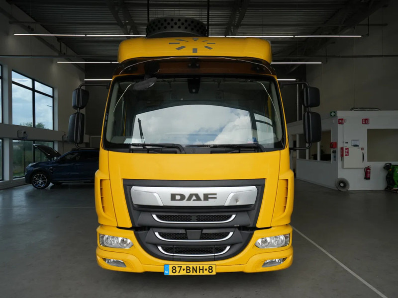 DAF LF 210 FA, 12t, Gesloten Bak, Laadklep 1,5t, Zijdeur, New Apk - Грузовик с закрытым кузовом: фото 2 DAF LF 210 FA, 12t, Gesloten Bak, Laadklep 1,5t, Zijdeur, New Apk - Грузовик с закрытым кузовом: фото 2