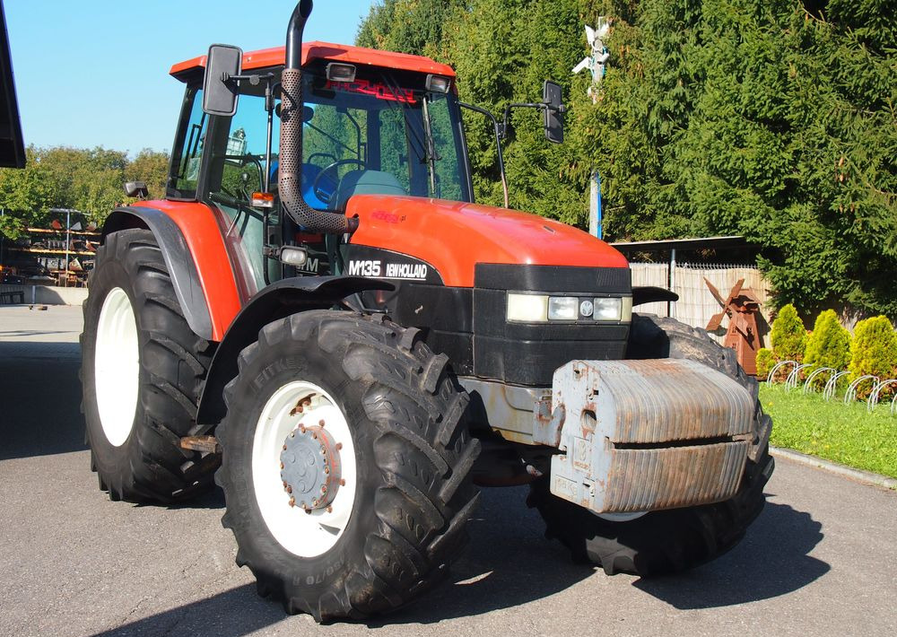 Ciągnik New Holland NH M 135 1998 NEW HOLLAND TM M135 - Трактор: фото 1 Ciągnik New Holland NH M 135 1998 NEW HOLLAND TM M135 - Трактор: фото 1