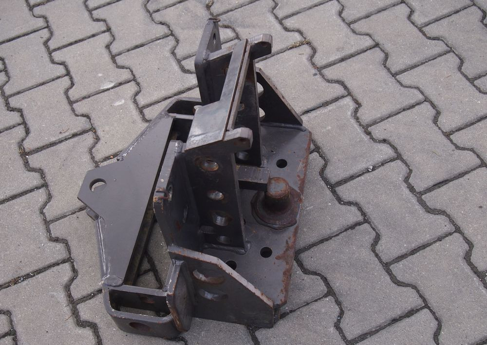 Części do Ciągnika Massey Ferguson MF 3000, 6000 Zaczep dolny do MF 3000, 3100, 6000, - Кузов и экстерьер для Сельскохозяйственной техники: фото 3 Części do Ciągnika Massey Ferguson MF 3000, 6000 Zaczep dolny do MF 3000, 3100, 6000, - Кузов и экстерьер для Сельскохозяйственной техники: фото 3