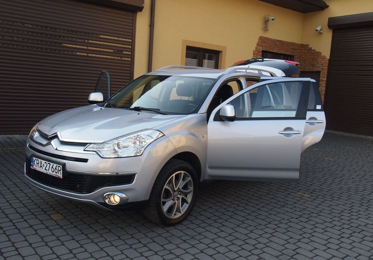 Samochód Citroen C-Crosser 2.2 HDI 2010 Samochód osobowy SUW 4x4 - Легковой автомобиль: фото 1 Samochód Citroen C-Crosser 2.2 HDI 2010 Samochód osobowy SUW 4x4 - Легковой автомобиль: фото 1