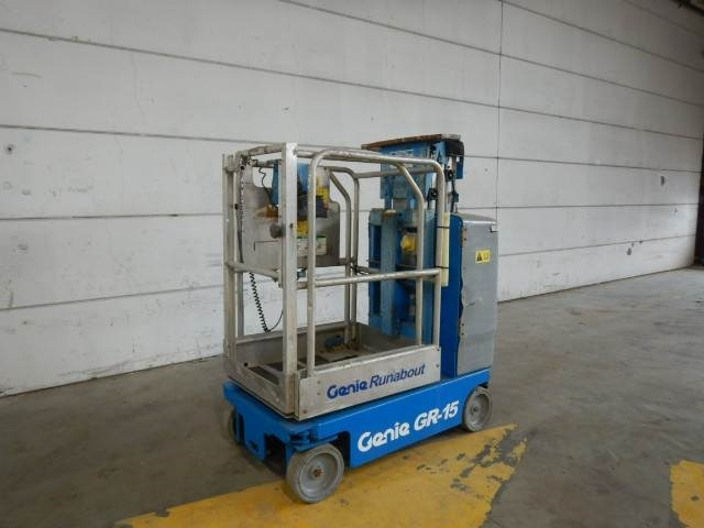 Genie GR15  - Вертикальный мачтовый подъемник: фото 3 Genie GR15  - Вертикальный мачтовый подъемник: фото 3