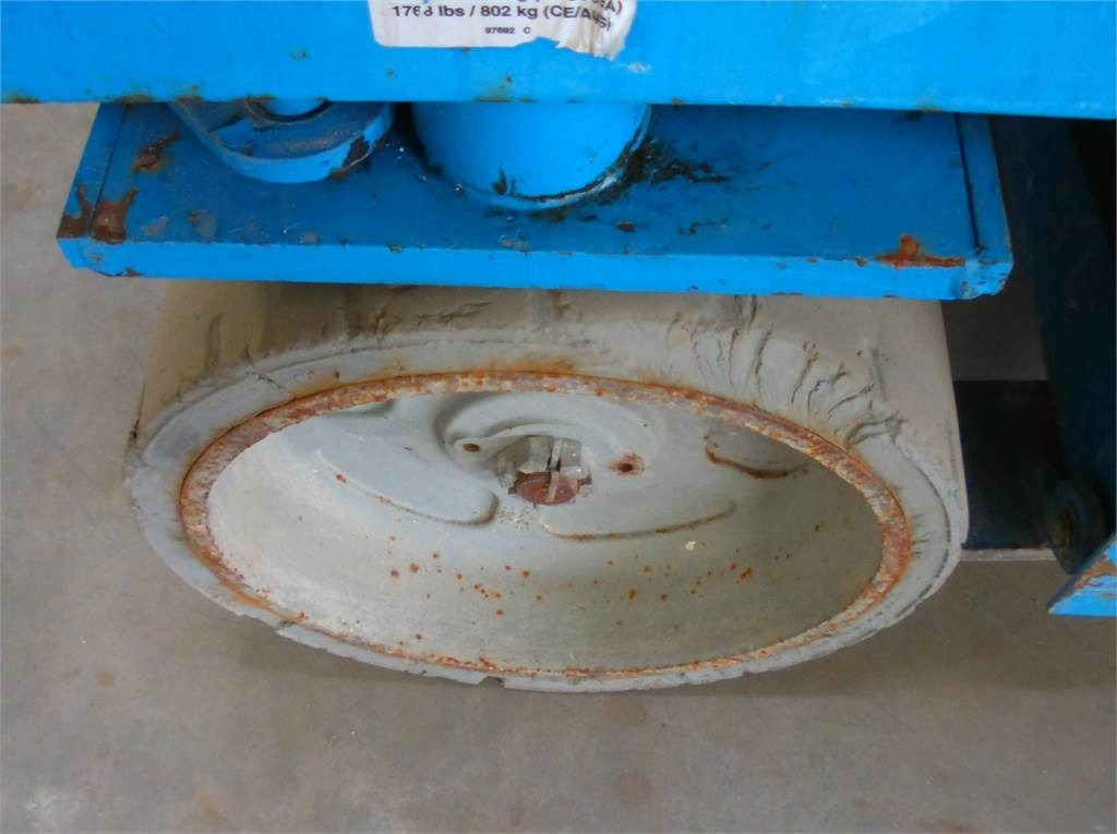 Ножничный подъемник Genie GS2032: фото 14 Ножничный подъемник Genie GS2032: фото 14