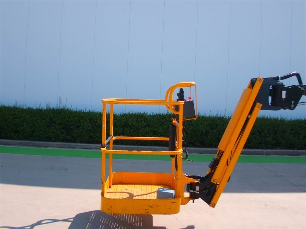 Коленчатый подъемник Haulotte HA12CJ+: фото 11 Коленчатый подъемник Haulotte HA12CJ+: фото 11