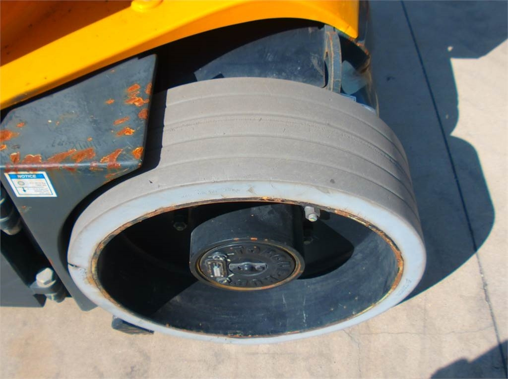 Коленчатый подъемник Haulotte HA12CJ+: фото 15 Коленчатый подъемник Haulotte HA12CJ+: фото 15