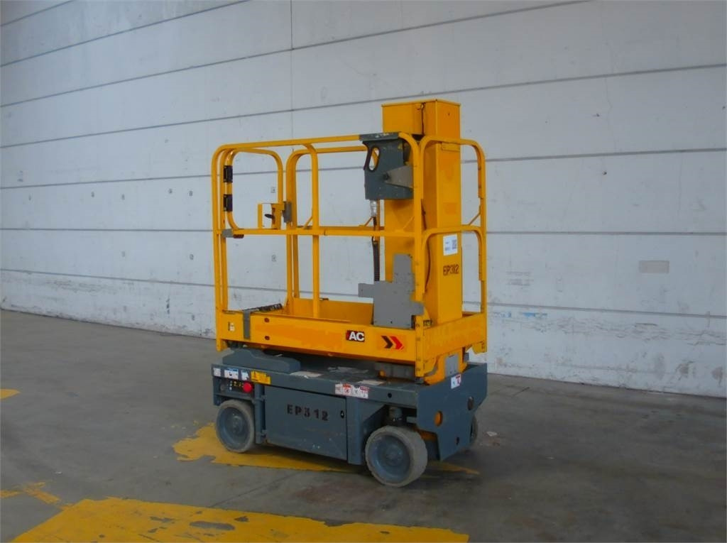 Haulotte STAR8S - Вертикальный мачтовый подъемник: фото 3 Haulotte STAR8S - Вертикальный мачтовый подъемник: фото 3