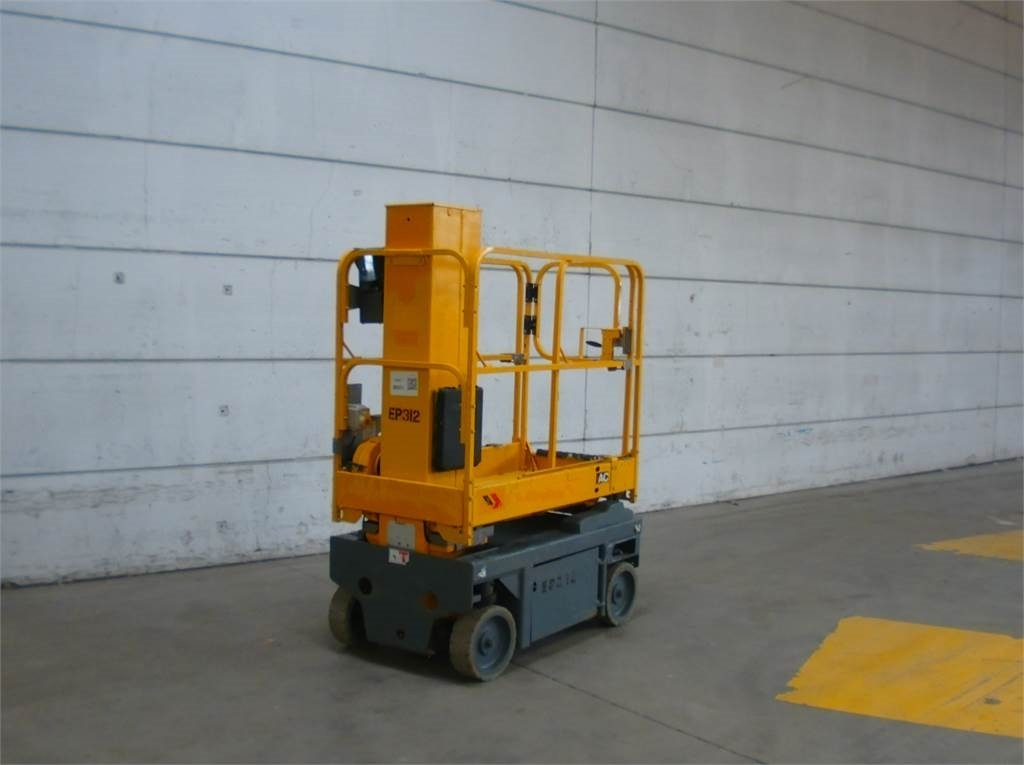 Haulotte STAR8S - Вертикальный мачтовый подъемник: фото 4 Haulotte STAR8S - Вертикальный мачтовый подъемник: фото 4