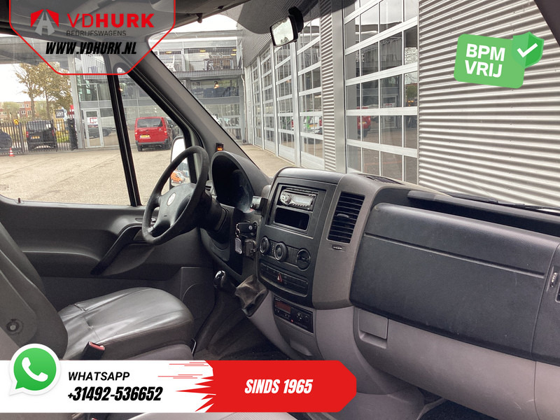 Volkswagen Crafter 50 2.5 TDI Aut. L2H2 DC Dubbel Cabine EXPORT 5 cil/ 3.5t Trekverm./ Airco/ 6 Pers./ 270Gr.Deuren/ Trekhaak - Цельнометаллический фургон, Грузопассажирский фургон: фото 3 Volkswagen Crafter 50 2.5 TDI Aut. L2H2 DC Dubbel Cabine EXPORT 5 cil/ 3.5t Trekverm./ Airco/ 6 Pers./ 270Gr.Deuren/ Trekhaak - Цельнометаллический фургон, Грузопассажирский фургон: фото 3