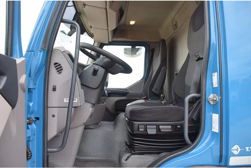 DAF LF 280 - Грузовик с закрытым кузовом: фото 5 DAF LF 280 - Грузовик с закрытым кузовом: фото 5