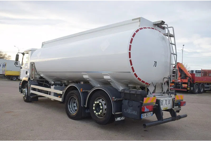 Грузовик-цистерна MAN TGM 26.340: фото 9