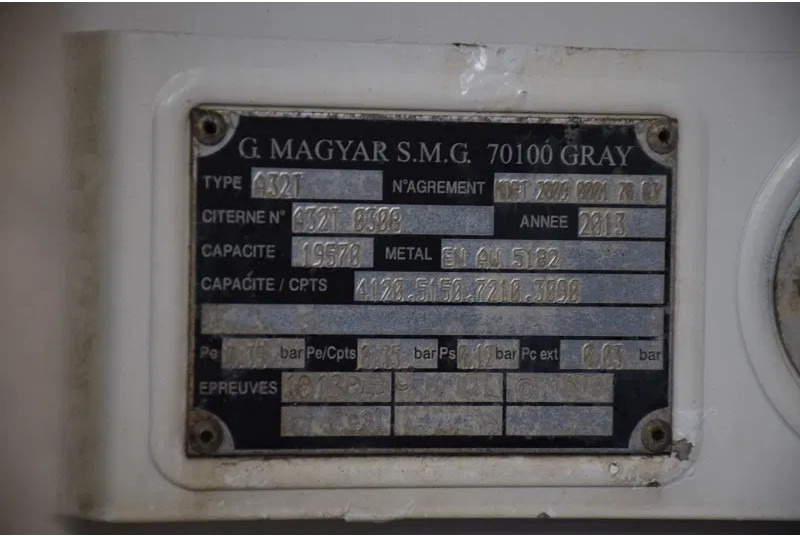 Грузовик-цистерна MAN TGM 26.340: фото 13