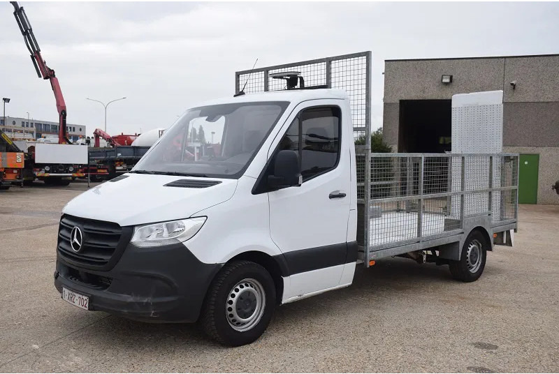 Mercedes-Benz Sprinter 316 - Малотоннажный бортовой грузовик: фото 1 Mercedes-Benz Sprinter 316 - Малотоннажный бортовой грузовик: фото 1